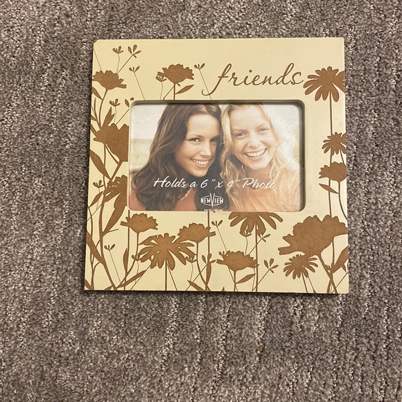 Other - Picture frame 2 for $8
